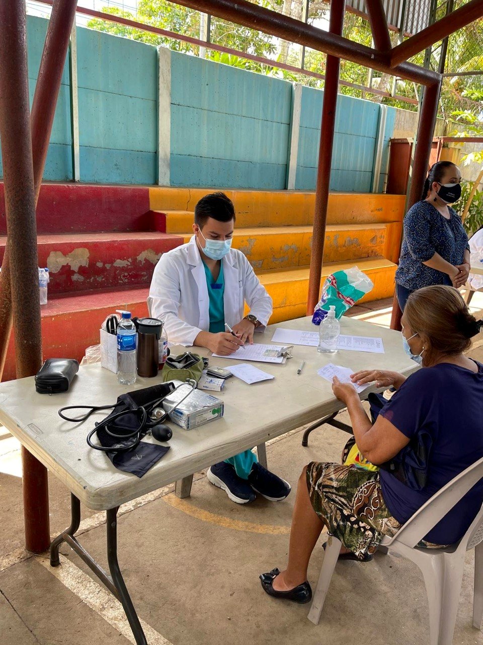 Jornada de servicio médico gratuito